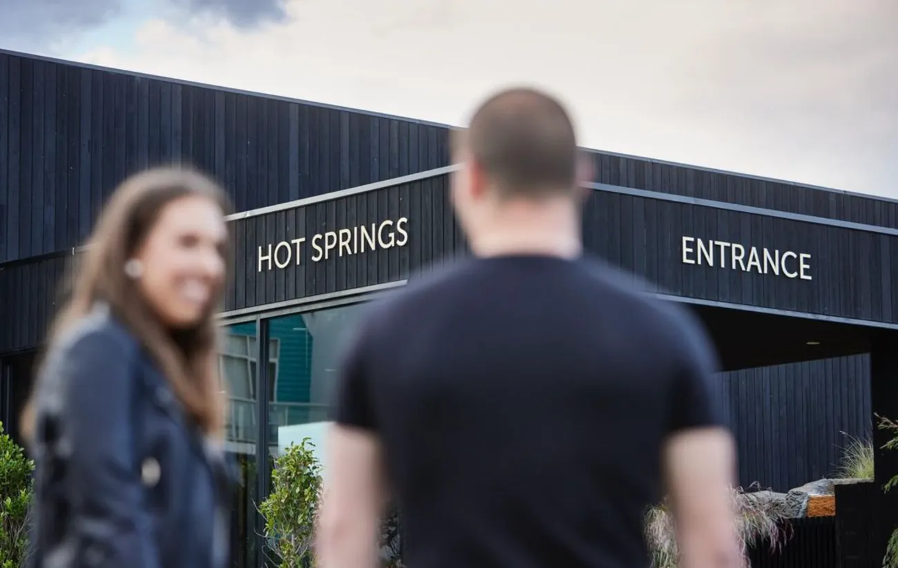 Deep Blue Hotel & Hot Springs Warrnambool