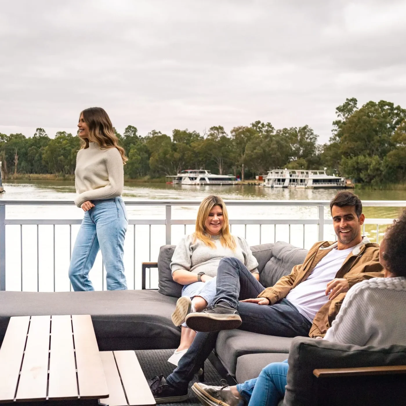 Houseboat trip