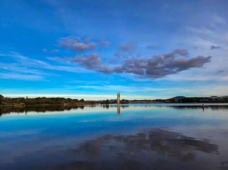 Marvel at Lake Burley Griffin