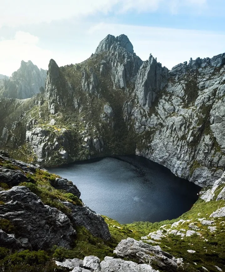 The Western Arthur Range provides vistas of Lake Oberon