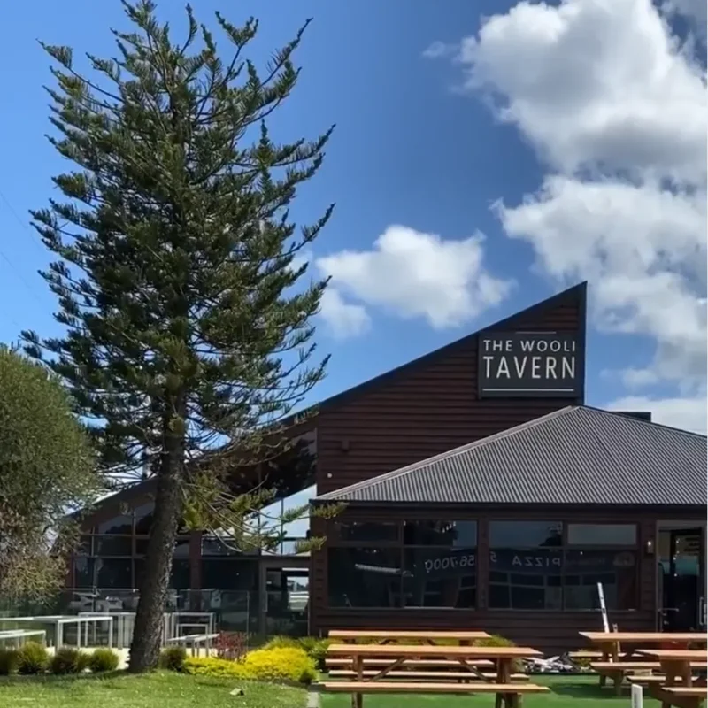 Wooli Tavern