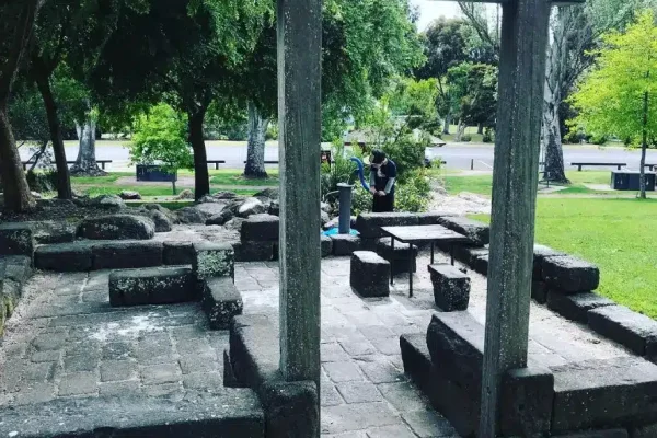 Visit Colac Botanic Gardens