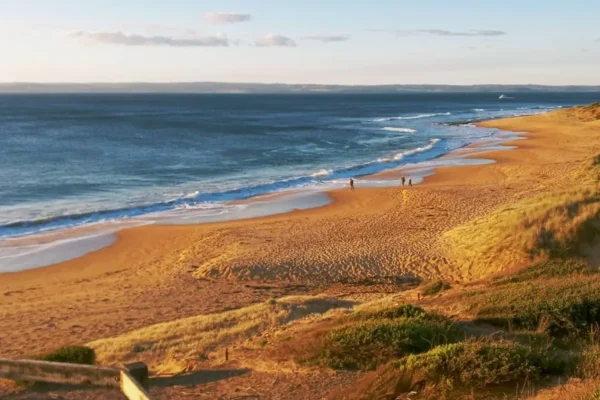 Visit Flynns Beach