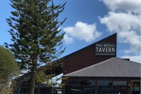 Wooli Tavern