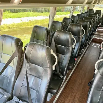 Yutong 39-seater - interior seats (2)