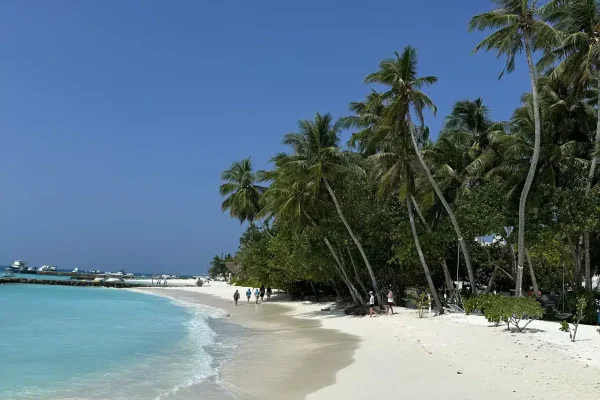 how many days required for maldives tour