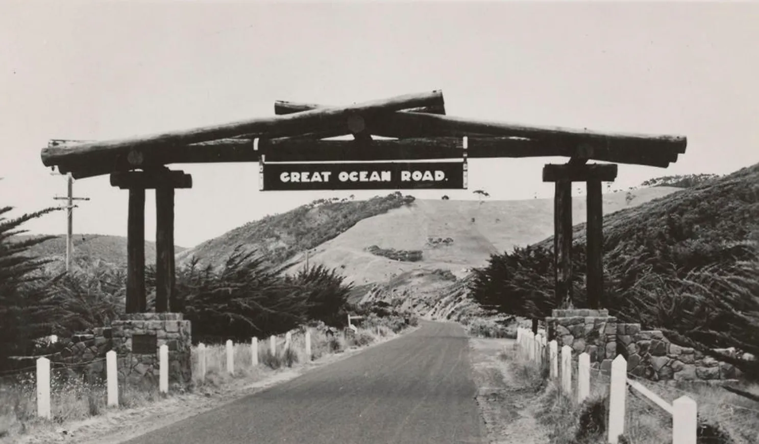 first Memorial Arch