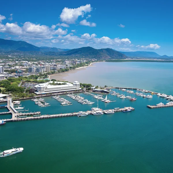 scenic drive brisbane to cairns tour