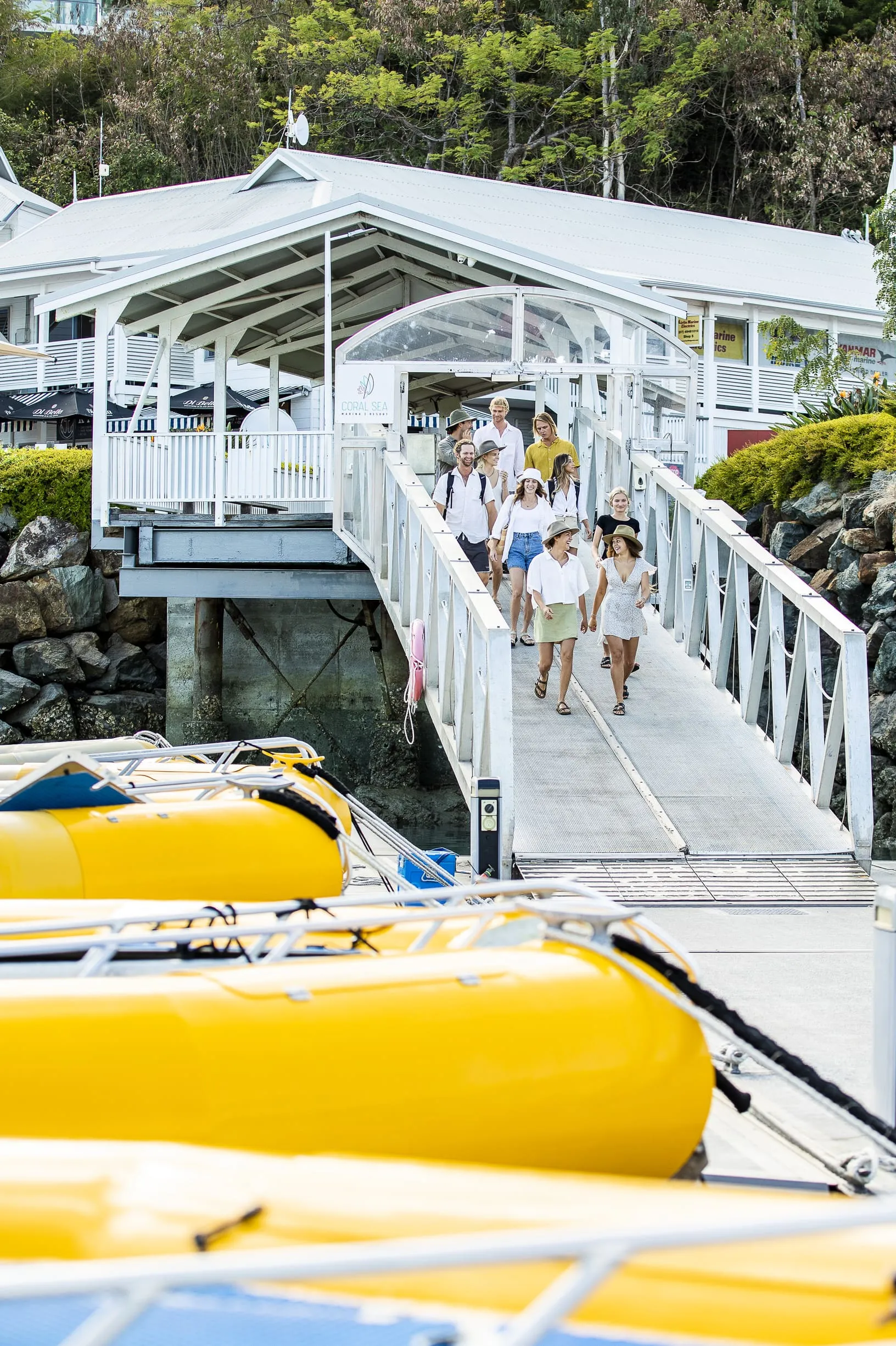 top things to do airlie beach